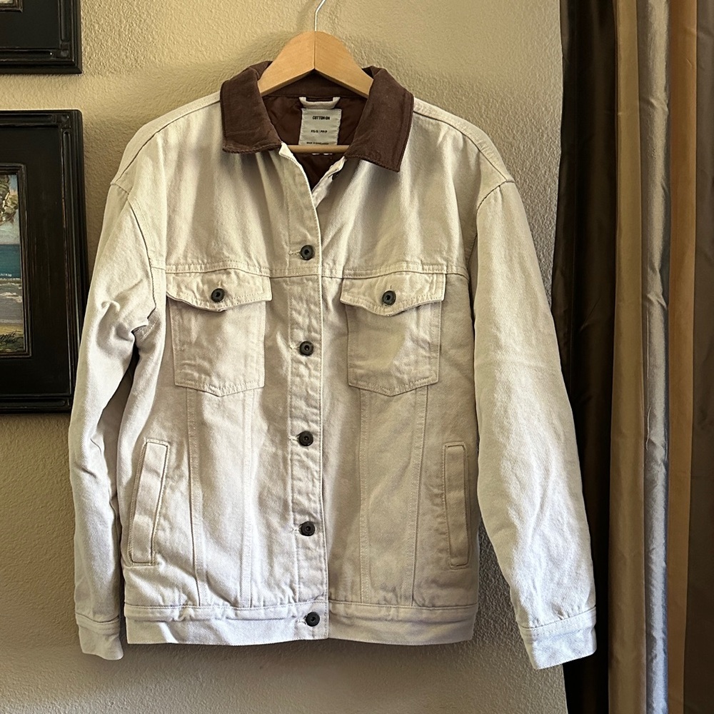 Women’s Cream Jacket with Brown Collar
